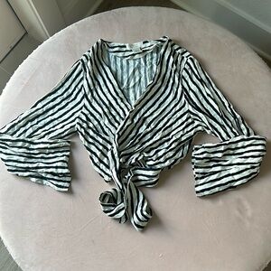 Urban Romantics Open Tie Blue and White Striped Shirt Size Small